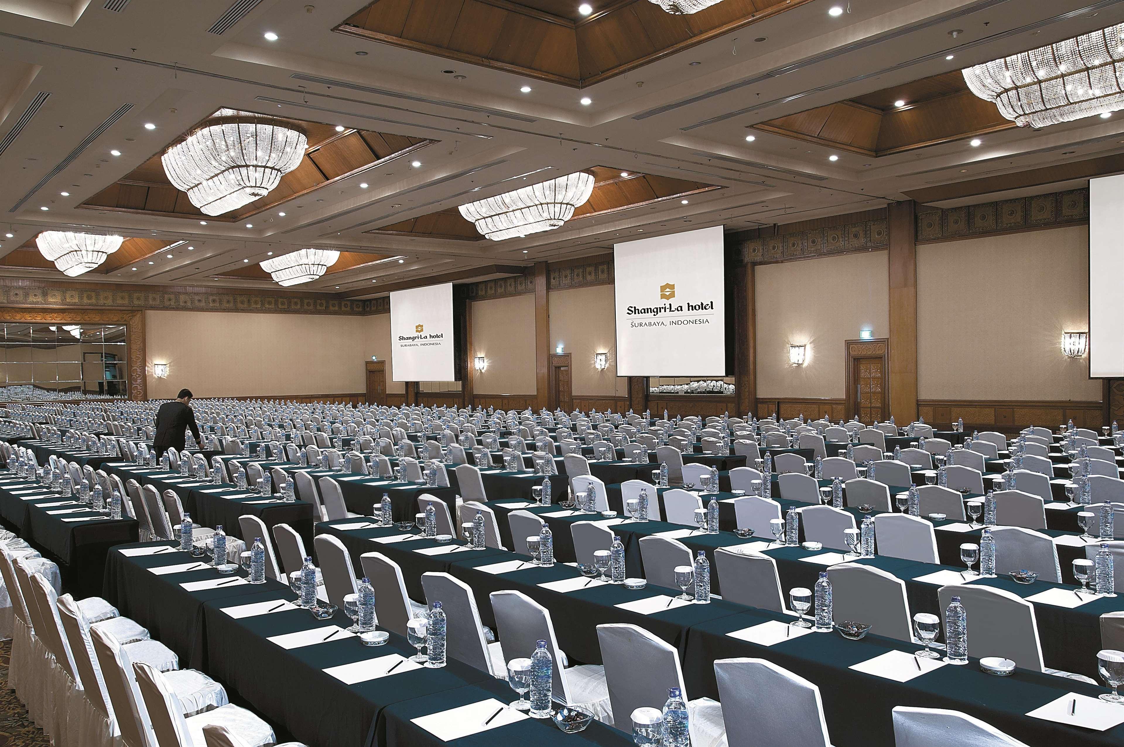 Shangri-la Surabaya Facilidades foto
