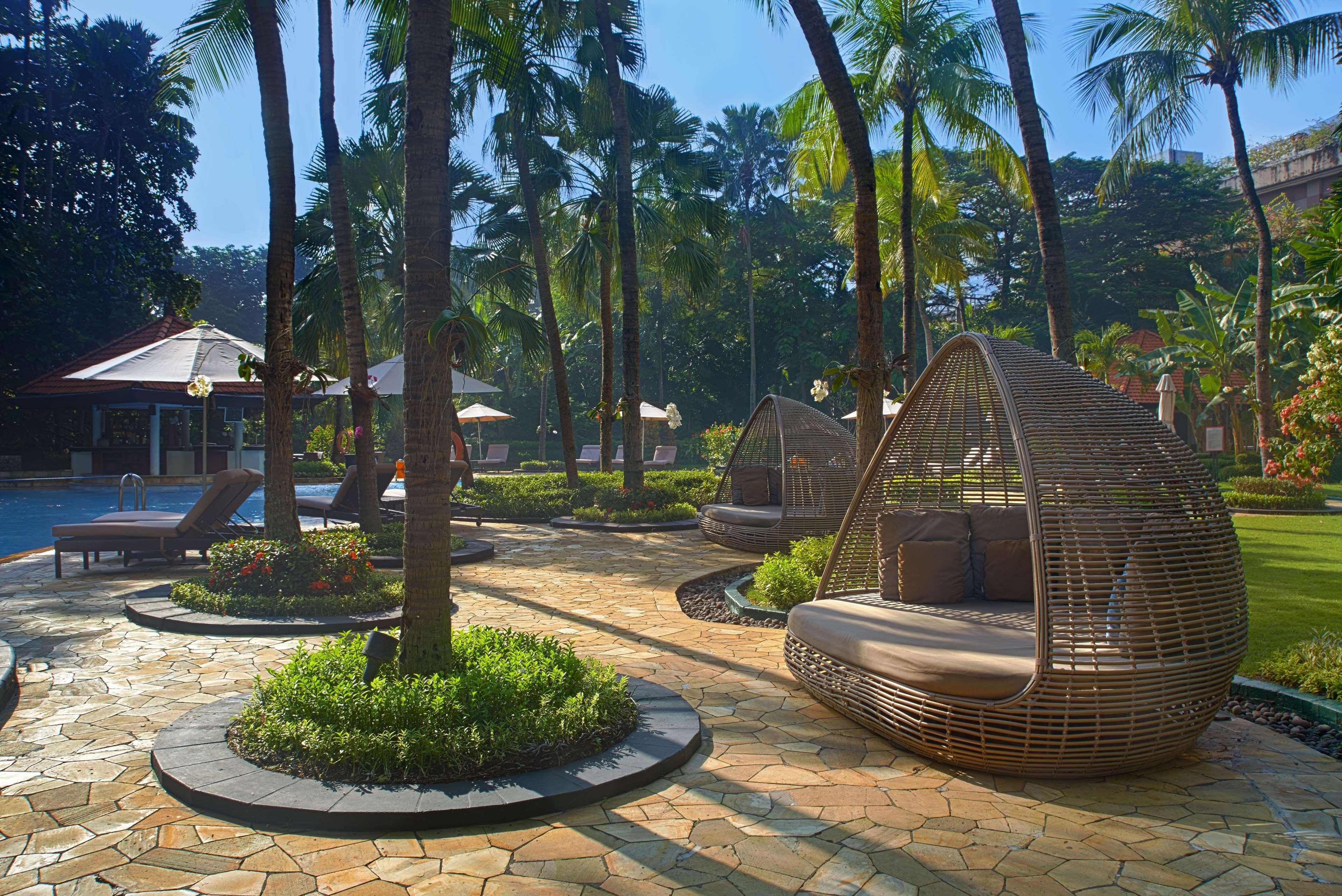 Shangri-la Surabaya Exterior foto