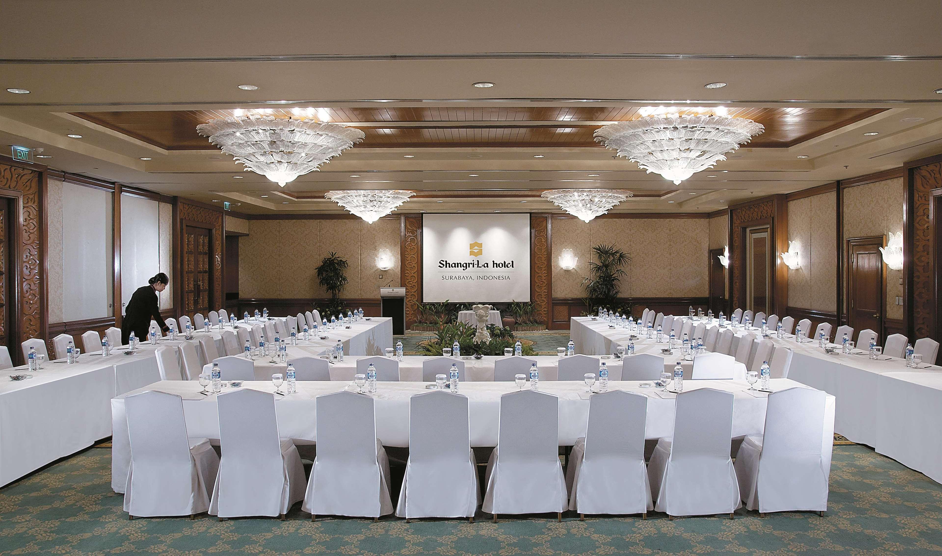 Shangri-la Surabaya Facilidades foto